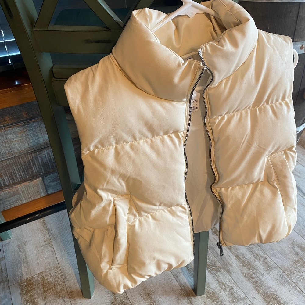 HYFVE Off-White Puffer Vest
